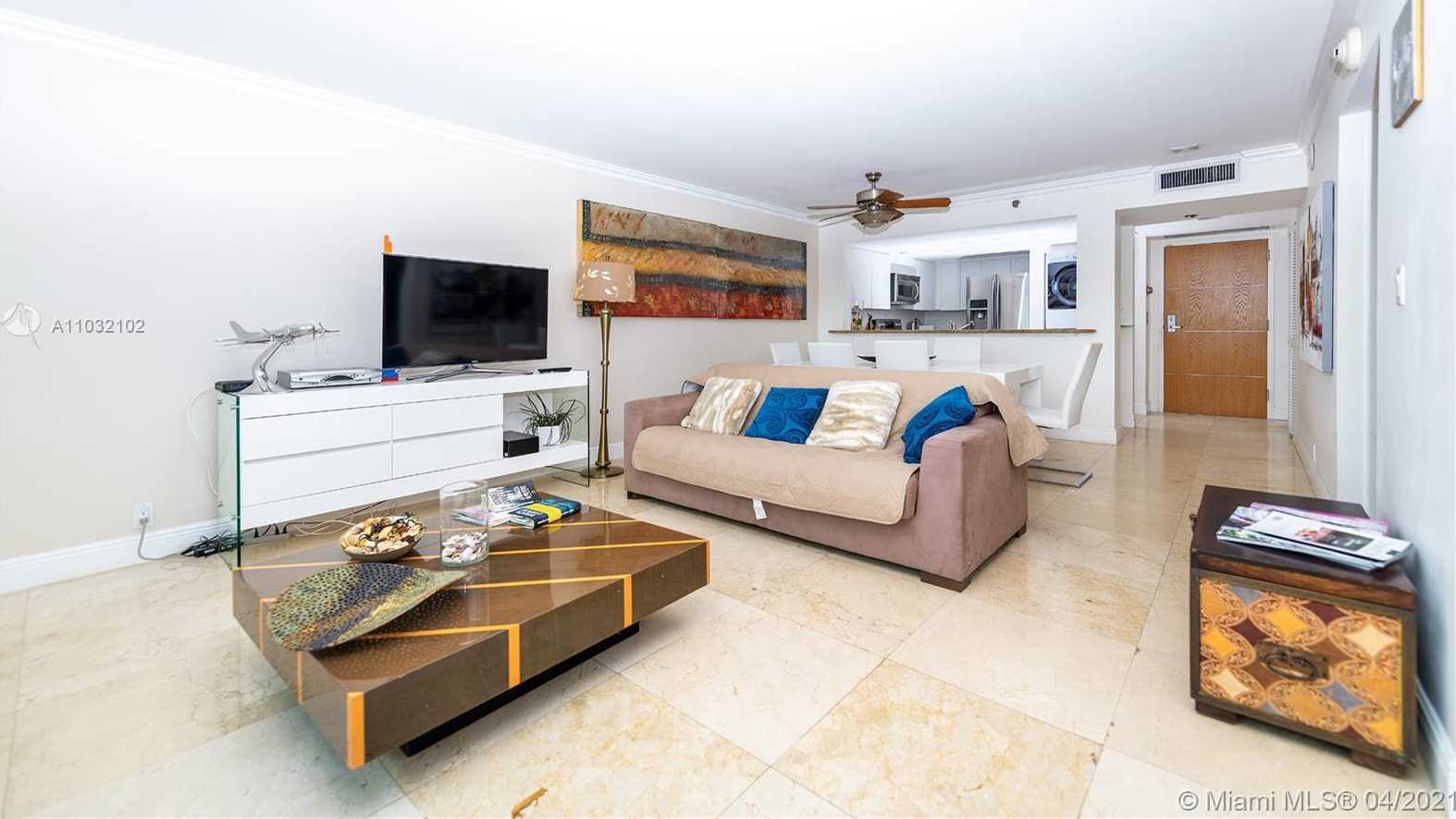 Small Image of 400 SOUTH POINTE DR #1205, Miami Beach Number 9