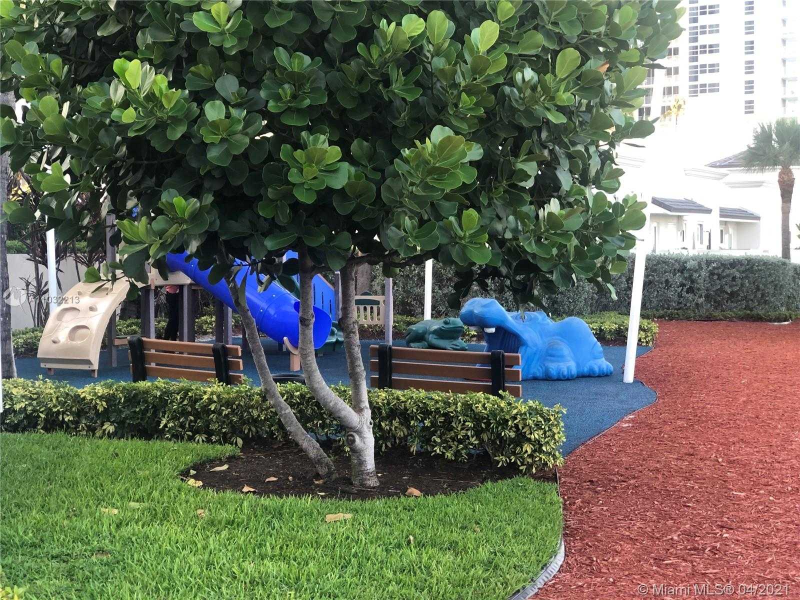 Small Image of 4779 COLLINS AVE #1206, Miami Beach Number 30