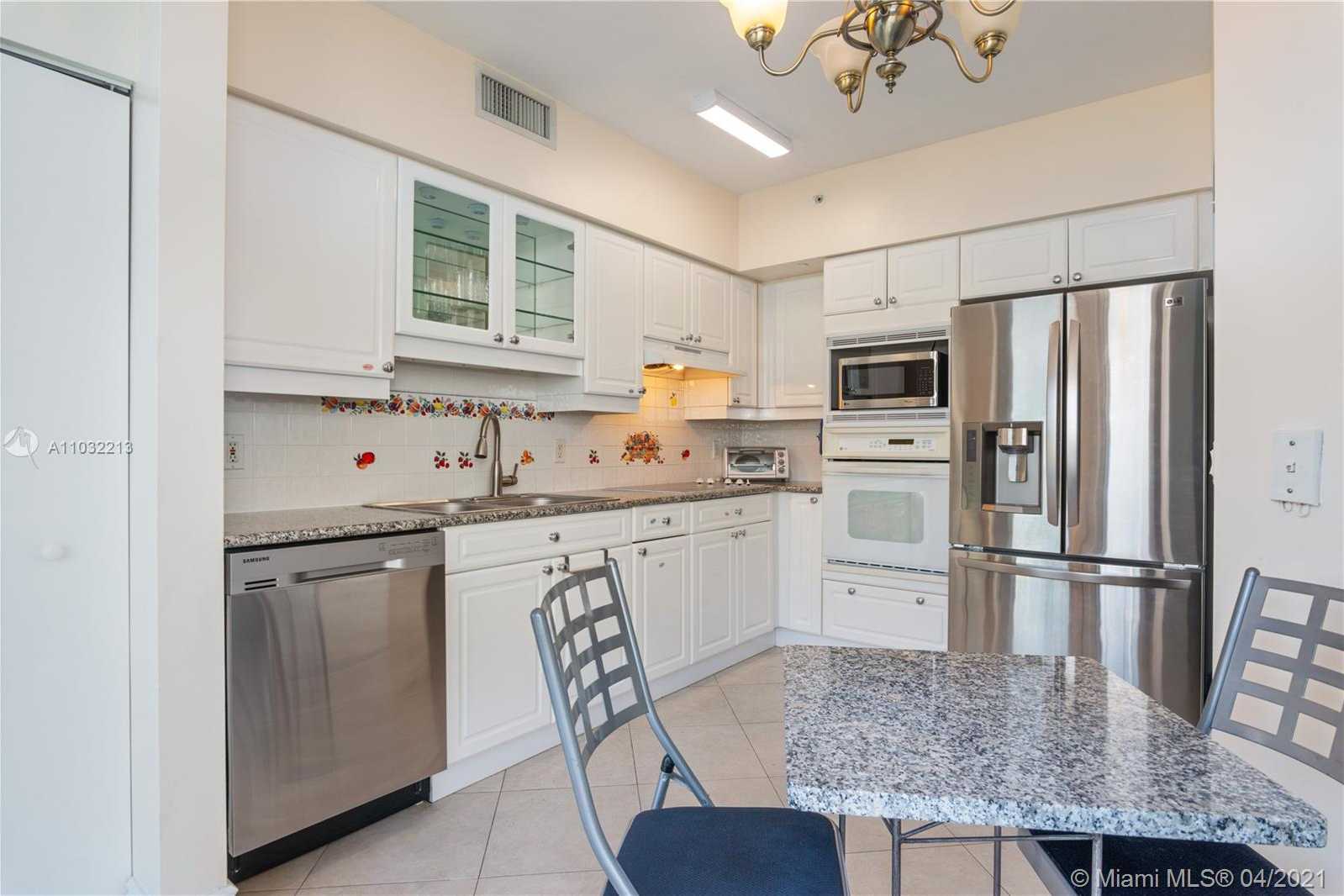 Small Image of 4779 COLLINS AVE #1206, Miami Beach Number 5
