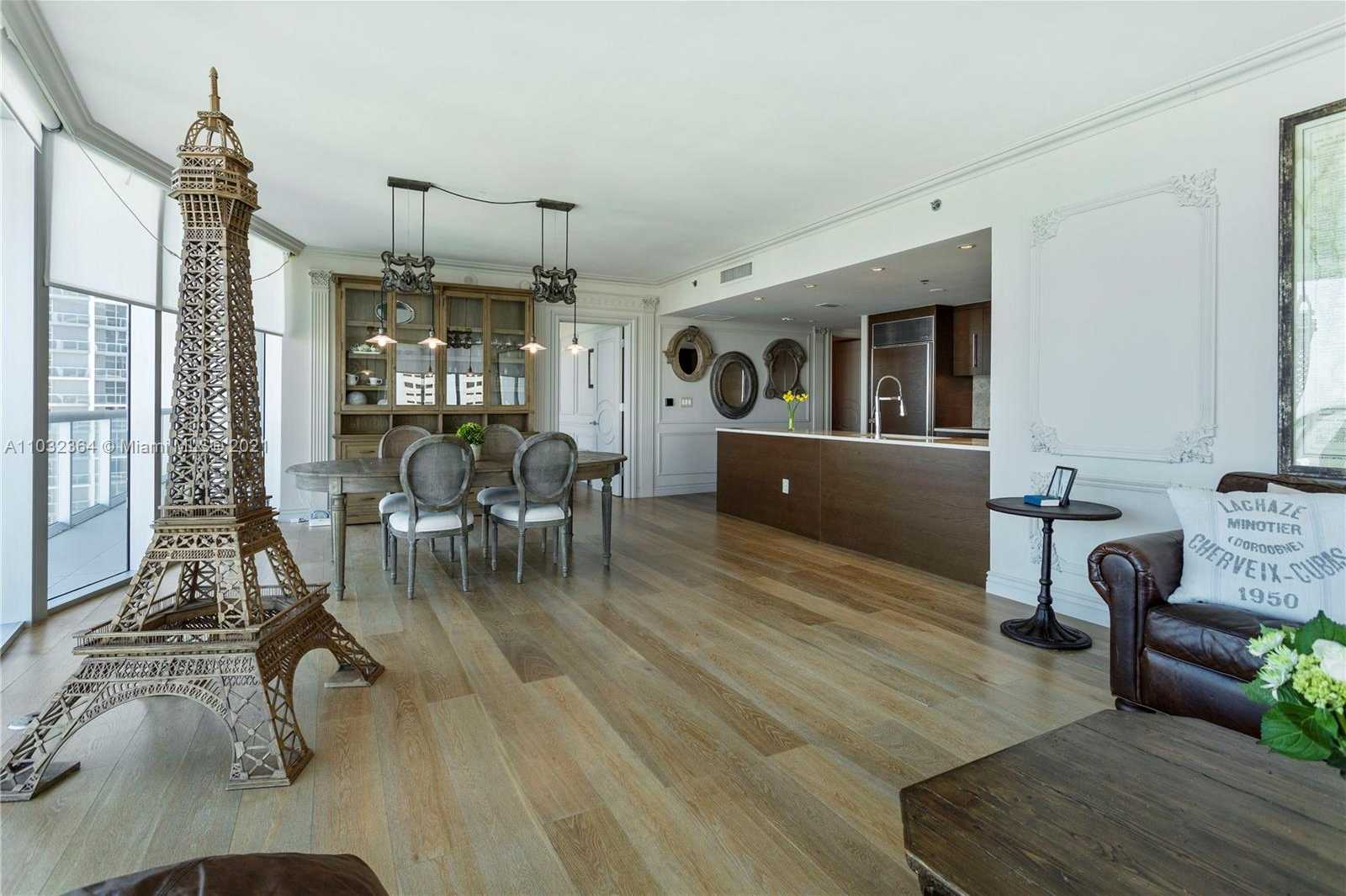 Small Image of 465 BRICKELL AVE #3501, Miami Number 2