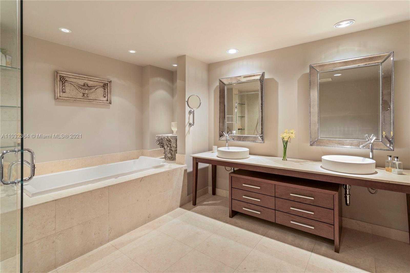 Small Image of 465 BRICKELL AVE #3501, Miami Number 8