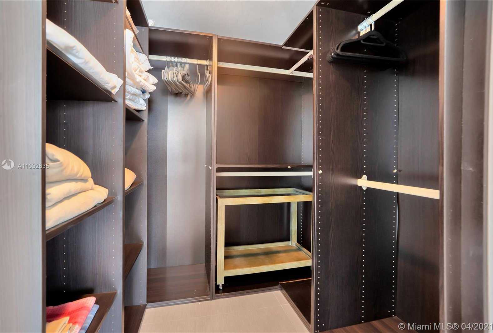 Small Image of 421 MERIDIAN AVE #21, Miami Beach Number 14