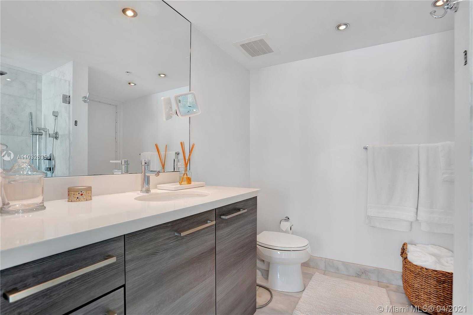 Small Image of 421 MERIDIAN AVE #21, Miami Beach Number 15