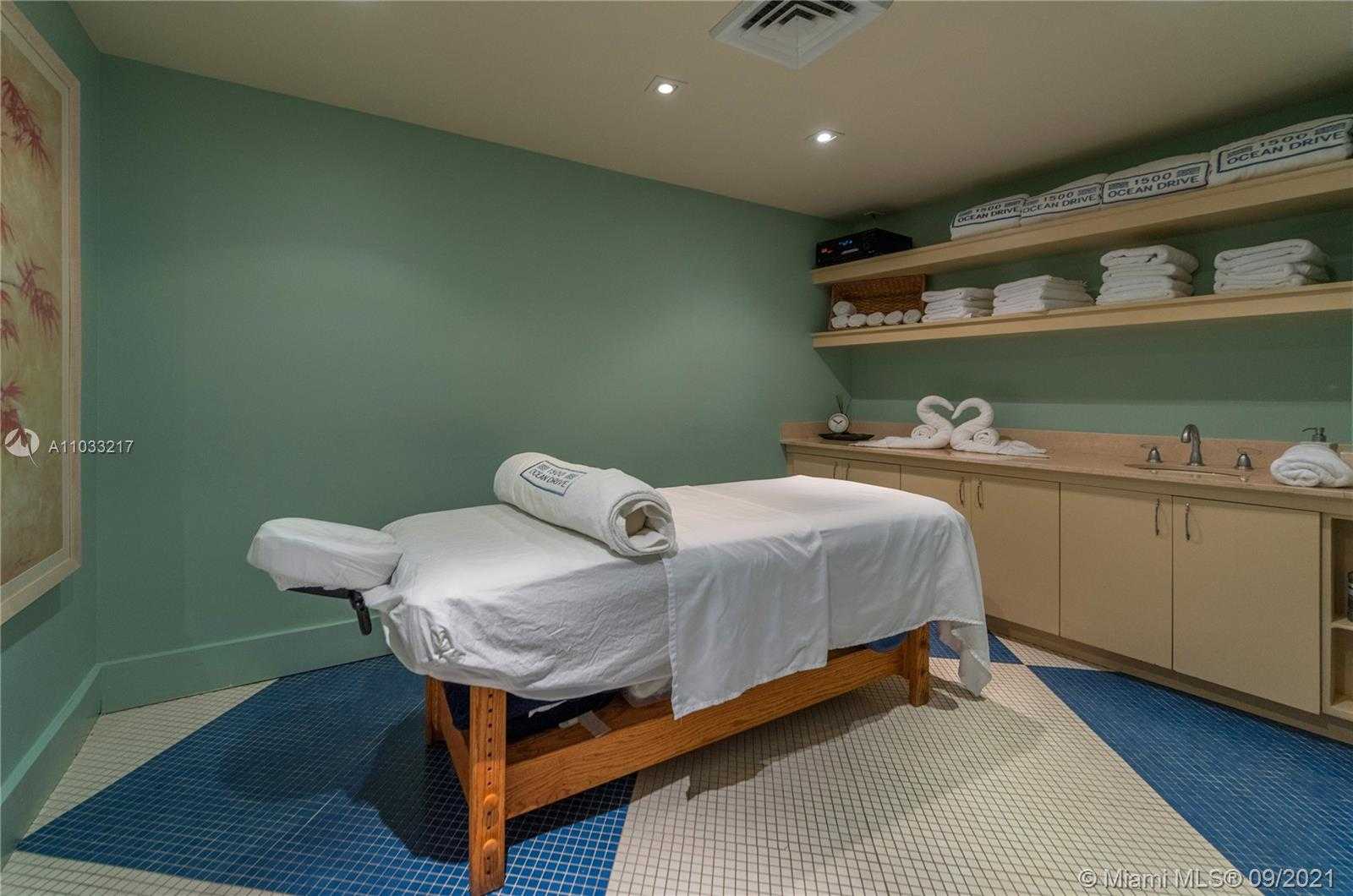 Small Image of 1500 OCEAN DR #1210, Miami Beach Number 29