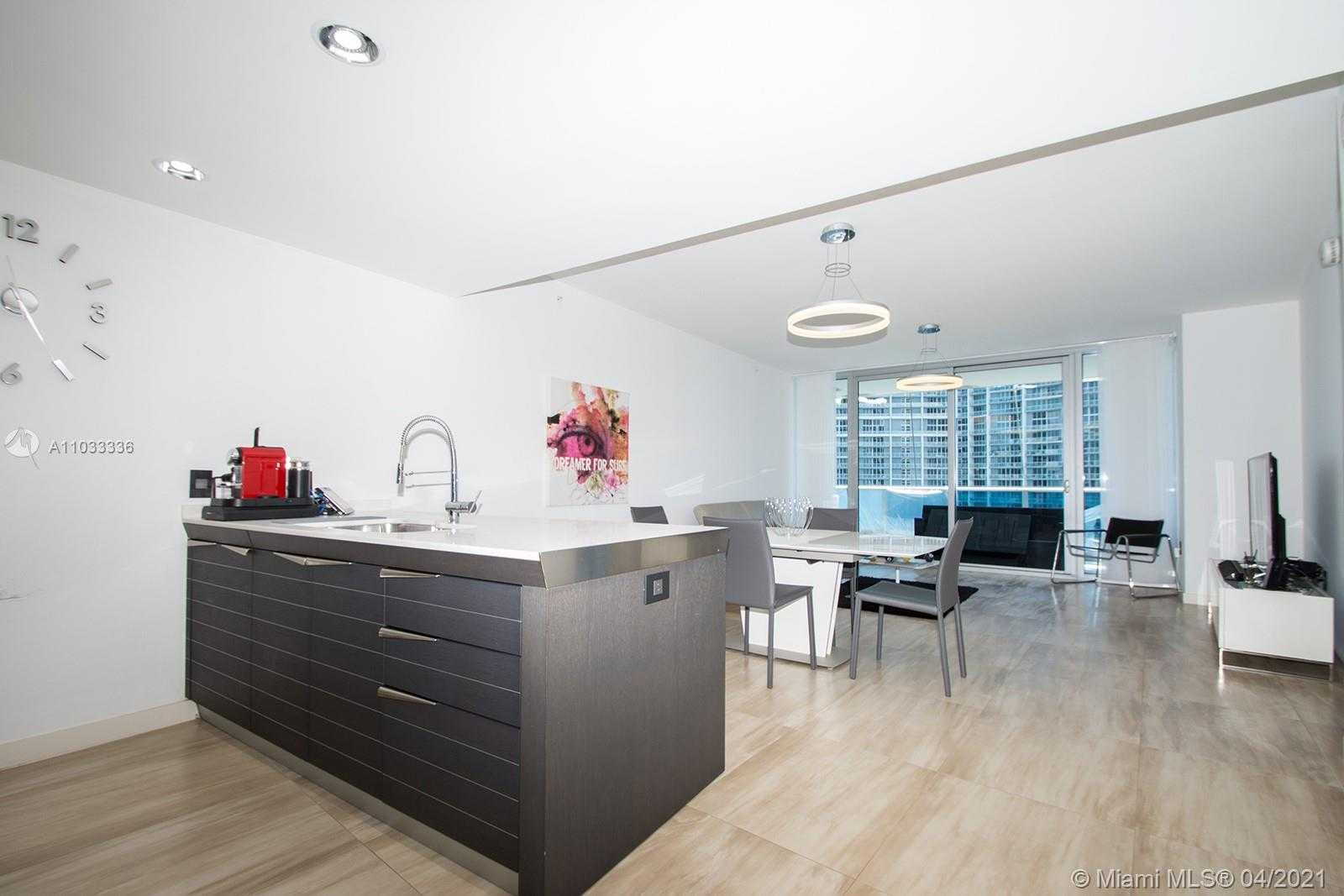 Small Image of 200 BISCAYNE BOULEVARD WAY #3806, Miami Number 12
