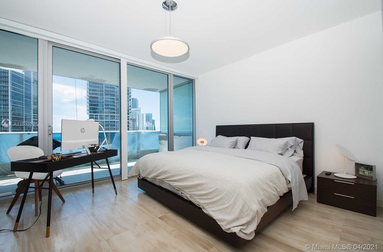Small Image of 200 BISCAYNE BOULEVARD WAY #3806, Miami Number 18