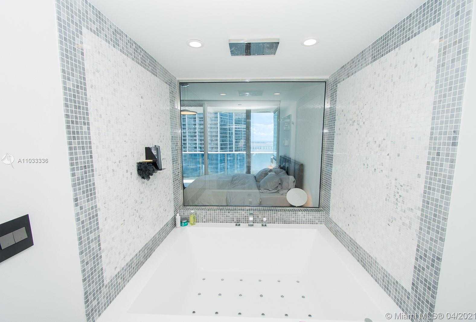 Small Image of 200 BISCAYNE BOULEVARD WAY #3806, Miami Number 22