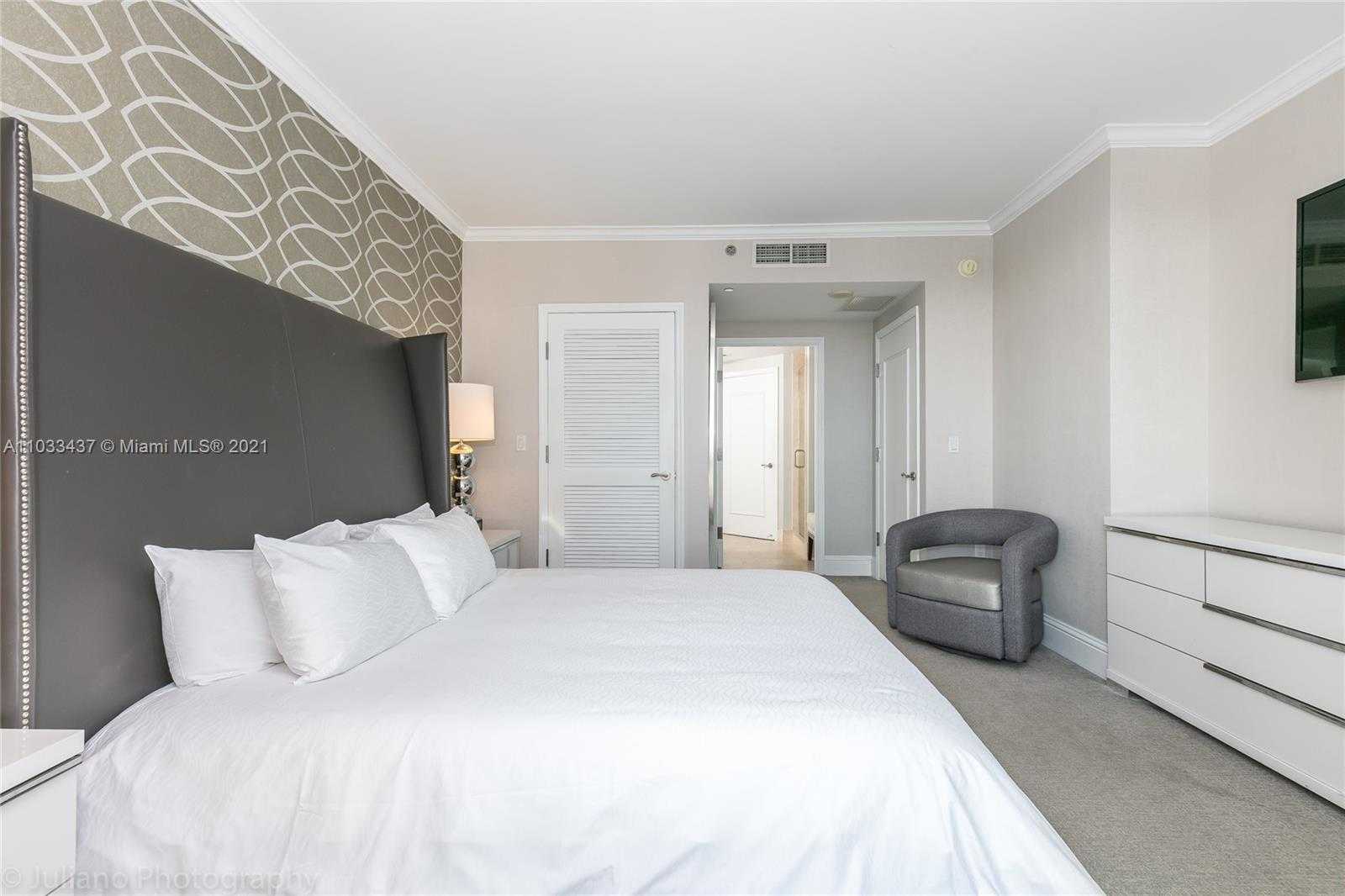 Small Image of 4401 COLLINS AVE #1104, Miami Beach Number 20