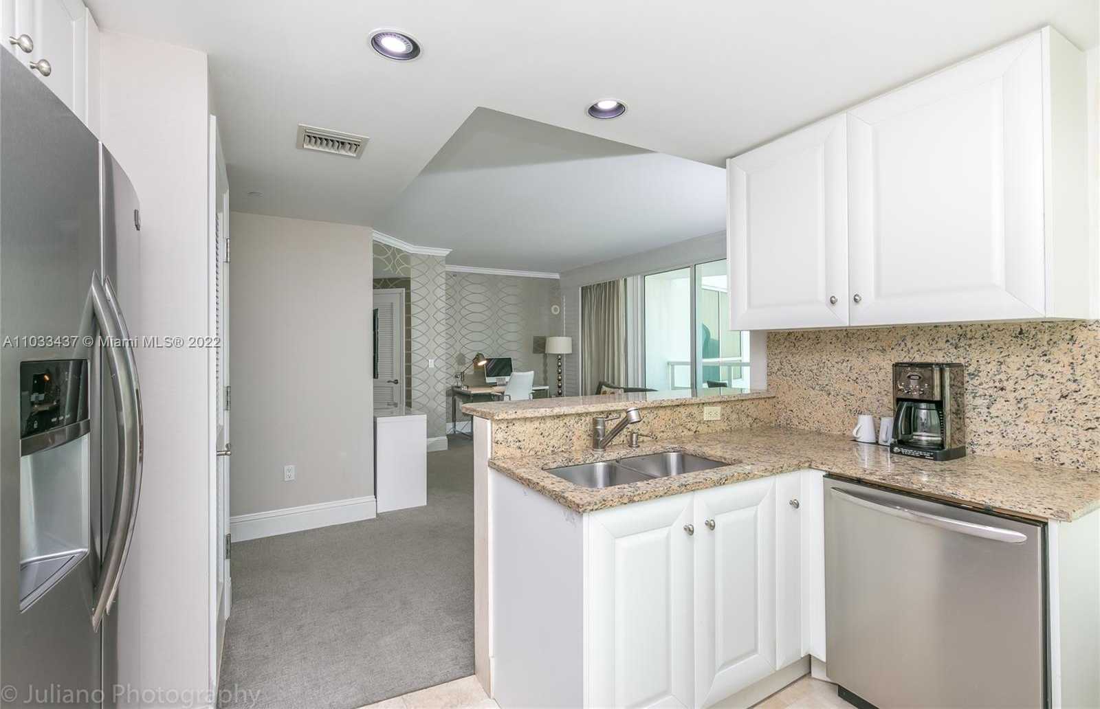 Small Image of 4401 COLLINS AVE #1104, Miami Beach Number 8