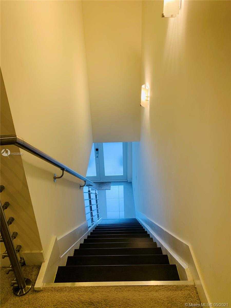 Small Image of 6471 NORTH WEST 104TH CT #6471, Doral Number 19