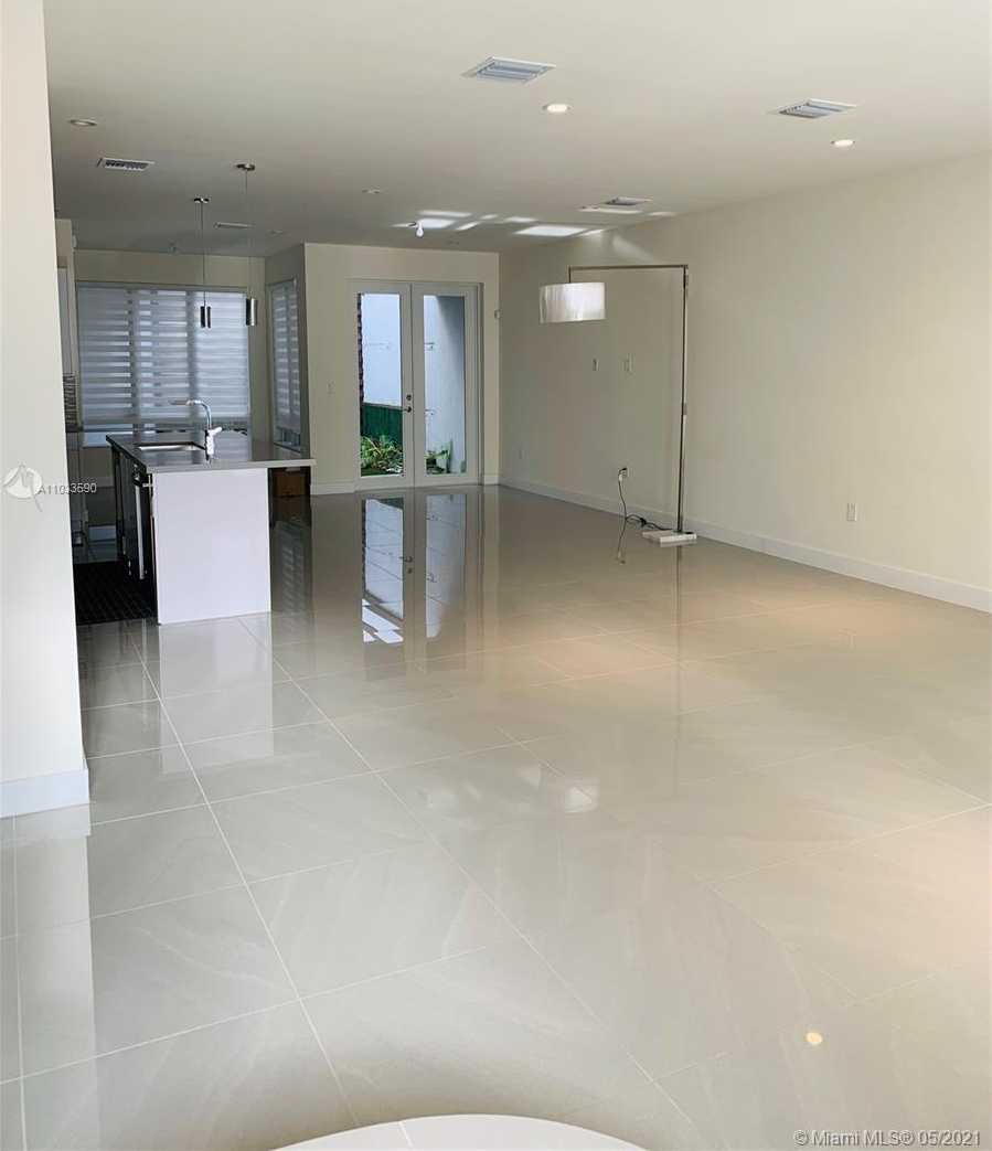 Small Image of 6471 NORTH WEST 104TH CT #6471, Doral Number 21