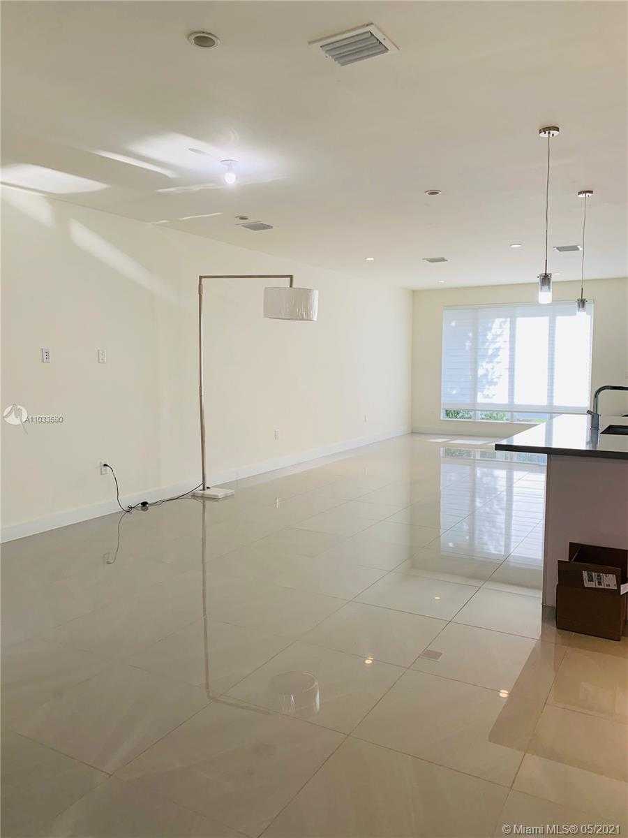 Small Image of 6471 NORTH WEST 104TH CT #6471, Doral Number 26