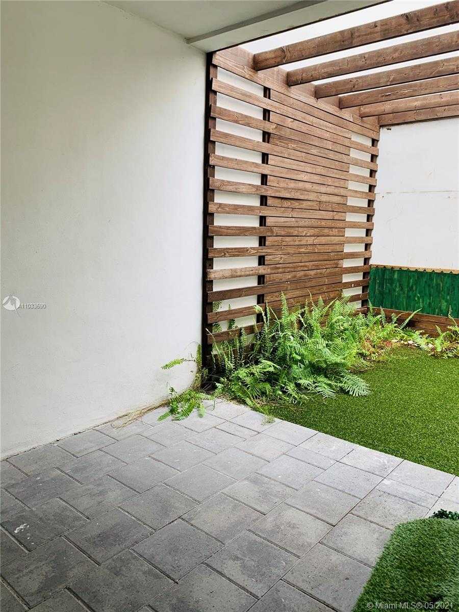 Small Image of 6471 NORTH WEST 104TH CT #6471, Doral Number 27