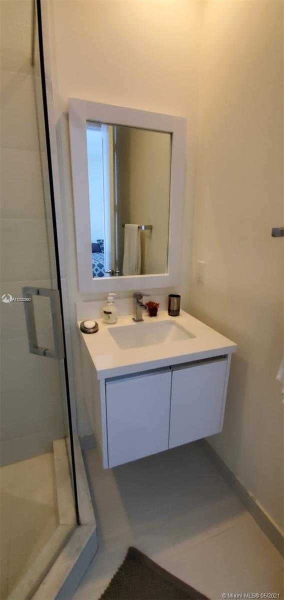 Small Image of 6471 NORTH WEST 104TH CT #6471, Doral Number 33
