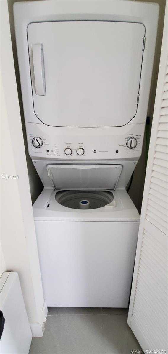Small Image of 6471 NORTH WEST 104TH CT #6471, Doral Number 35
