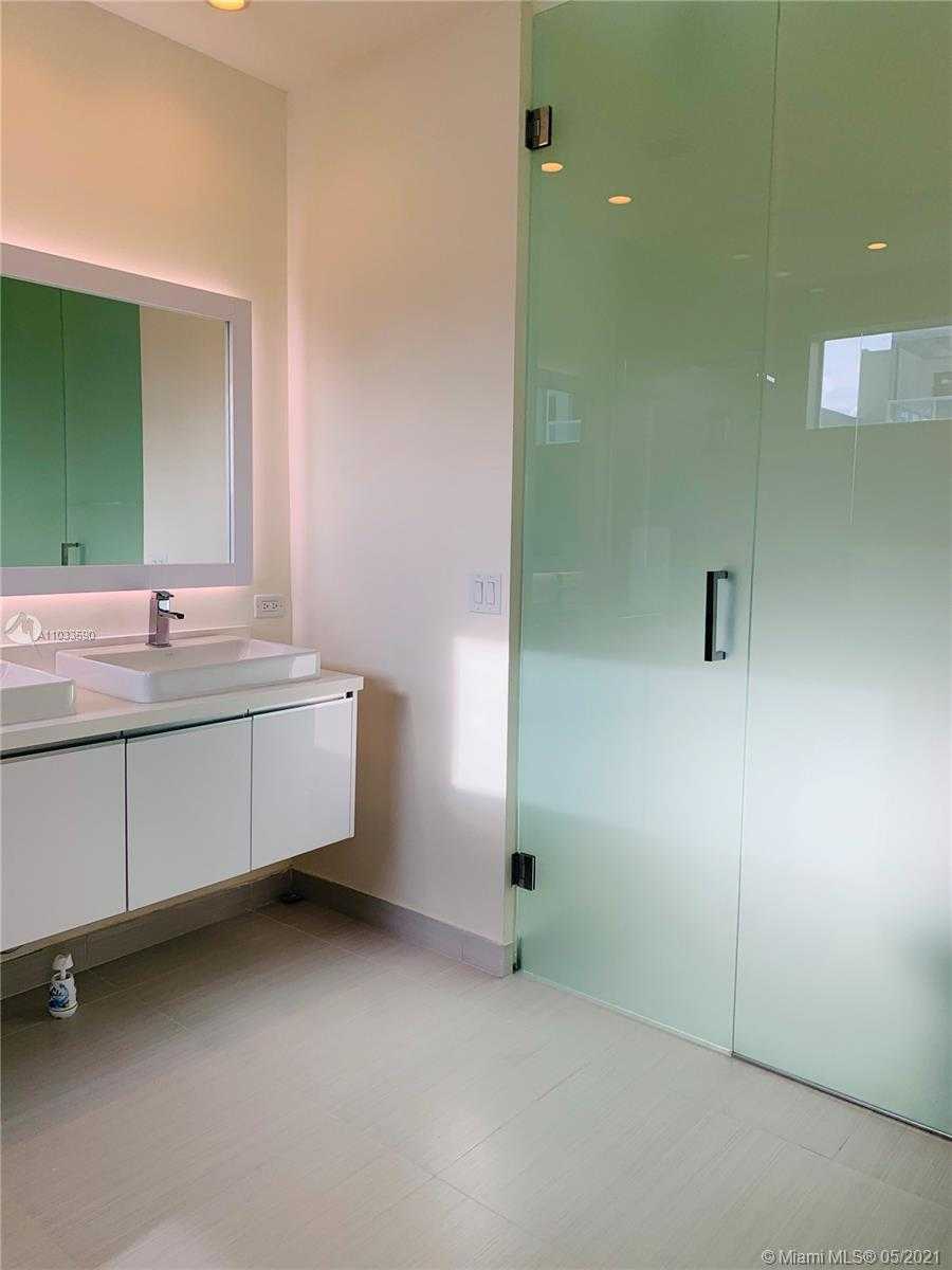 Small Image of 6471 NORTH WEST 104TH CT #6471, Doral Number 9