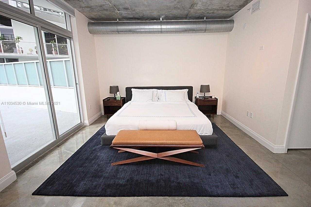 Small Image of 2001 MERIDIAN AVE #314, Miami Beach Number 16