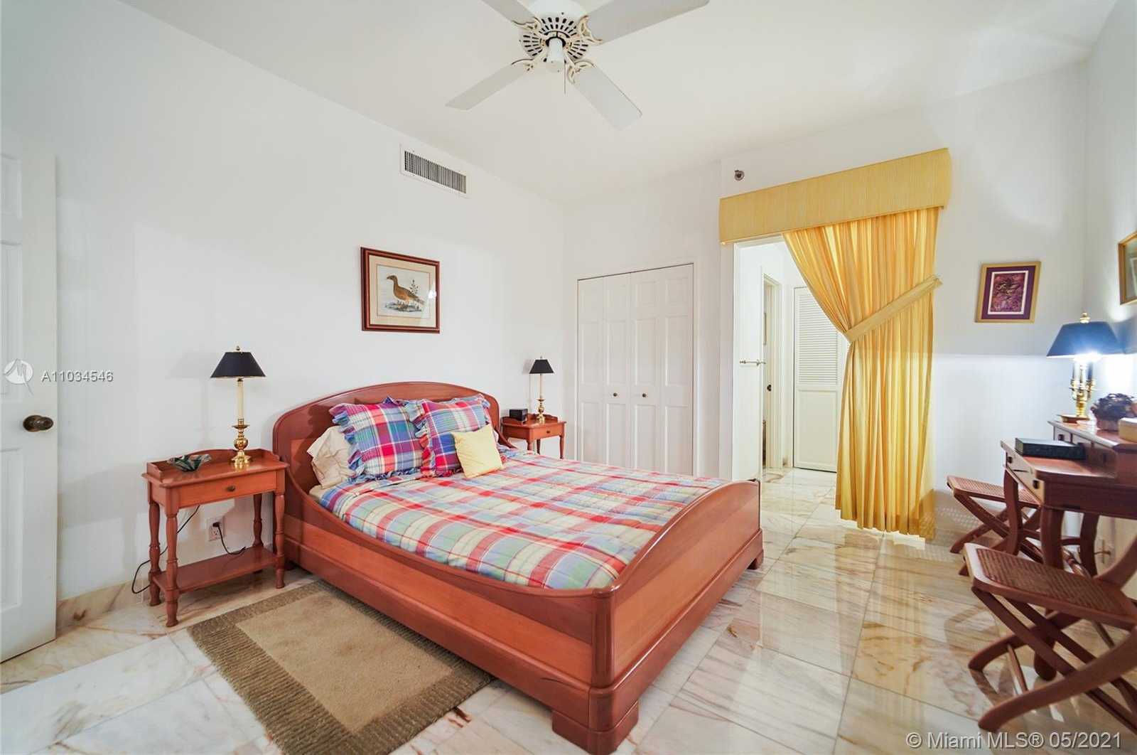 Small Image of 2032 FISHER ISLAND DR #2032, Miami Beach Number 23