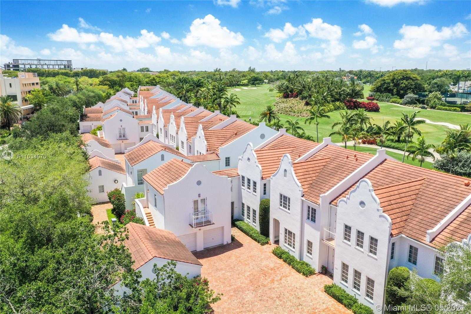 Small Image of 1119 CAMPO SANO AVE #4, Coral Gables Number 2