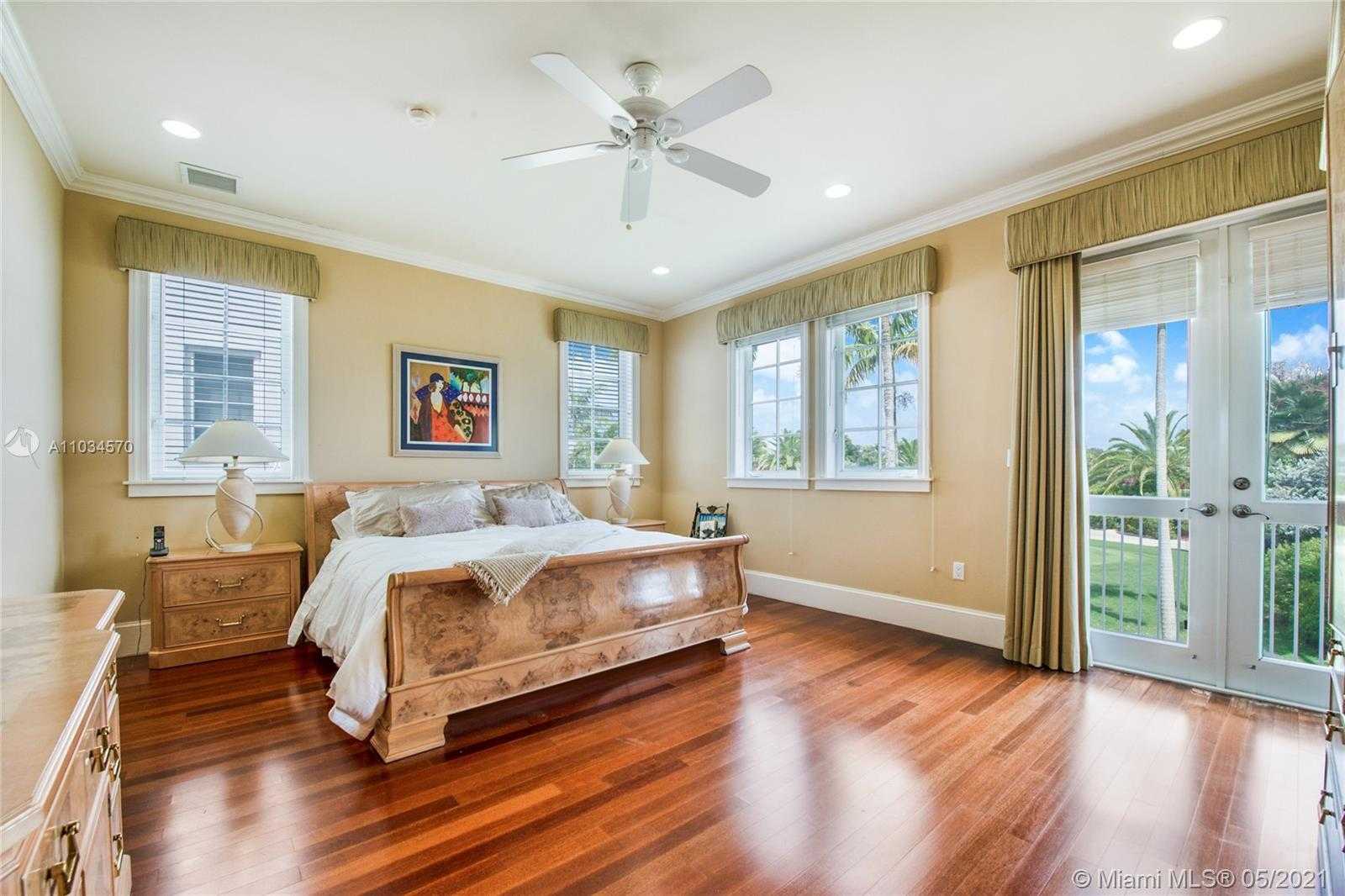 Small Image of 1119 CAMPO SANO AVE #4, Coral Gables Number 20