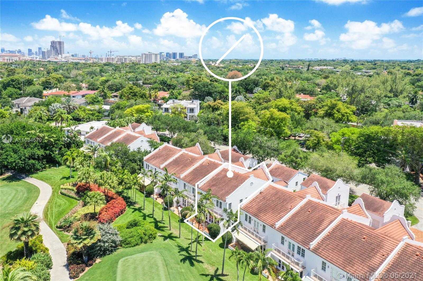 Small Image of 1119 CAMPO SANO AVE #4, Coral Gables Number 3