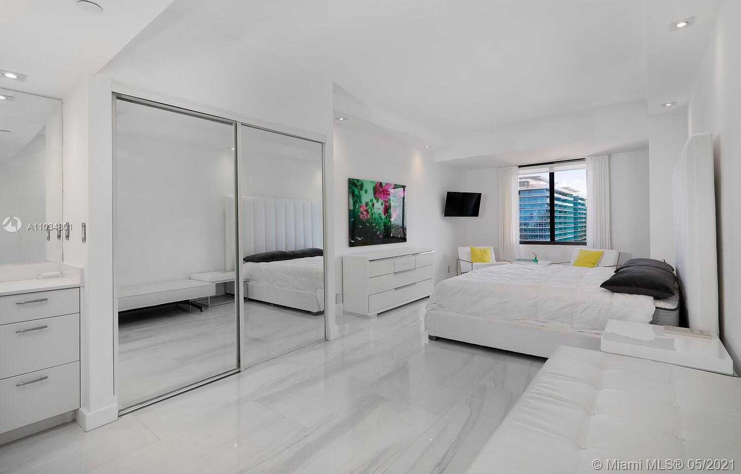 Small Image of 201 CRANDON BLVD #923, Key Biscayne Number 12