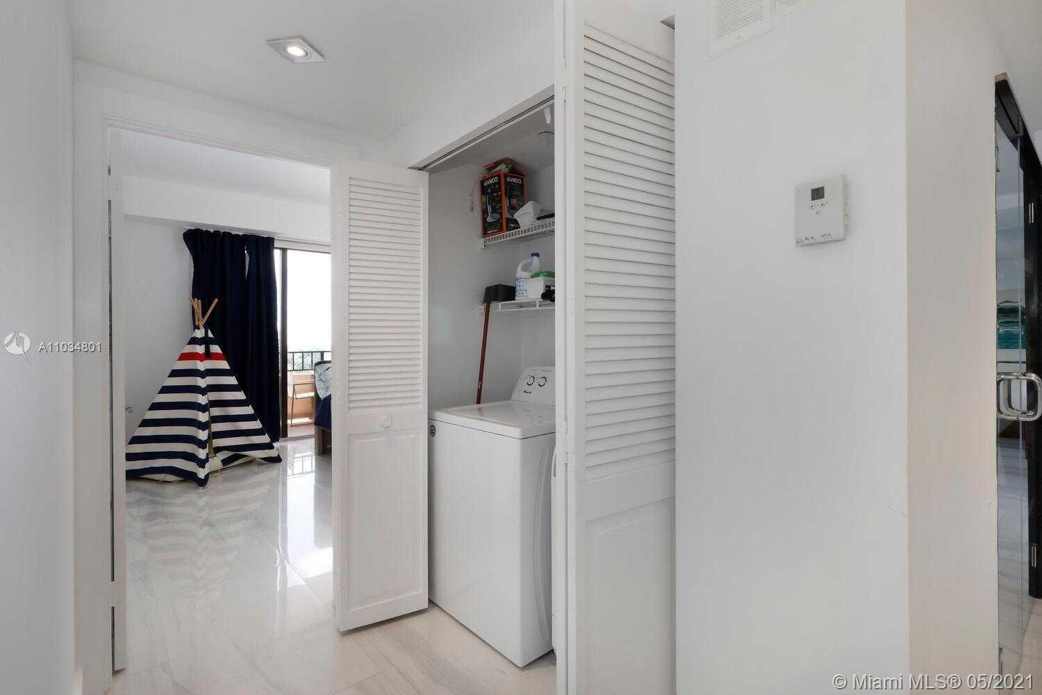 Small Image of 201 CRANDON BLVD #923, Key Biscayne Number 19