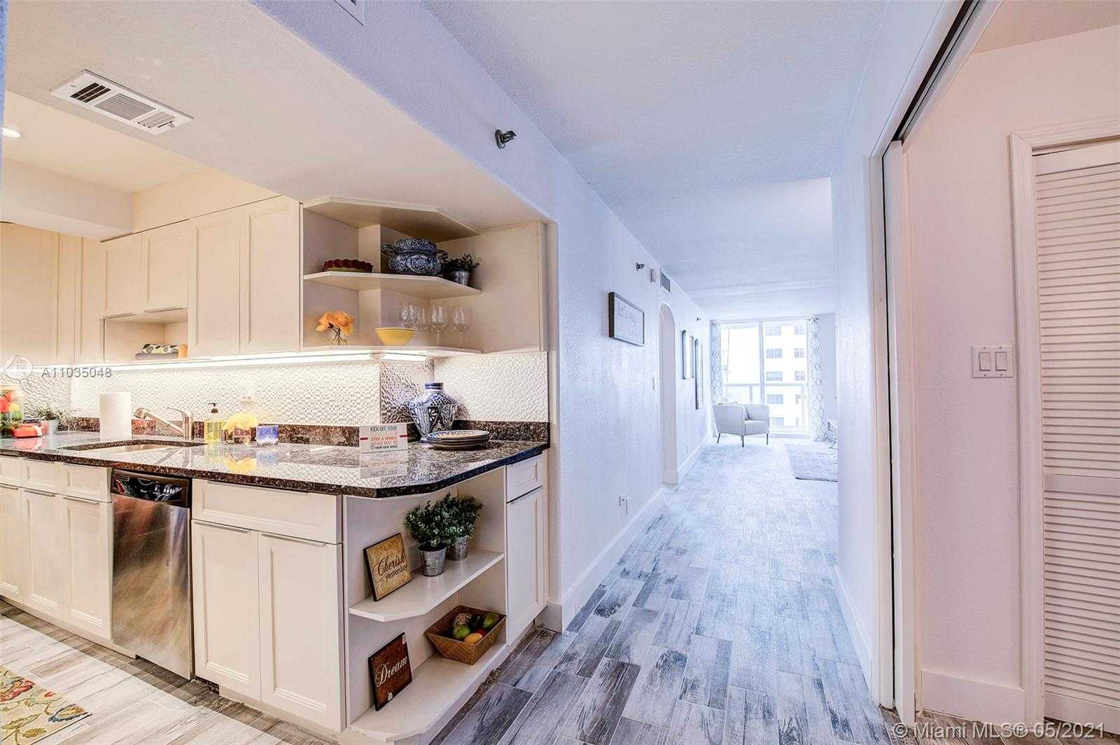 Small Image of 2401 COLLINS AVE #1410, Miami Beach Number 11