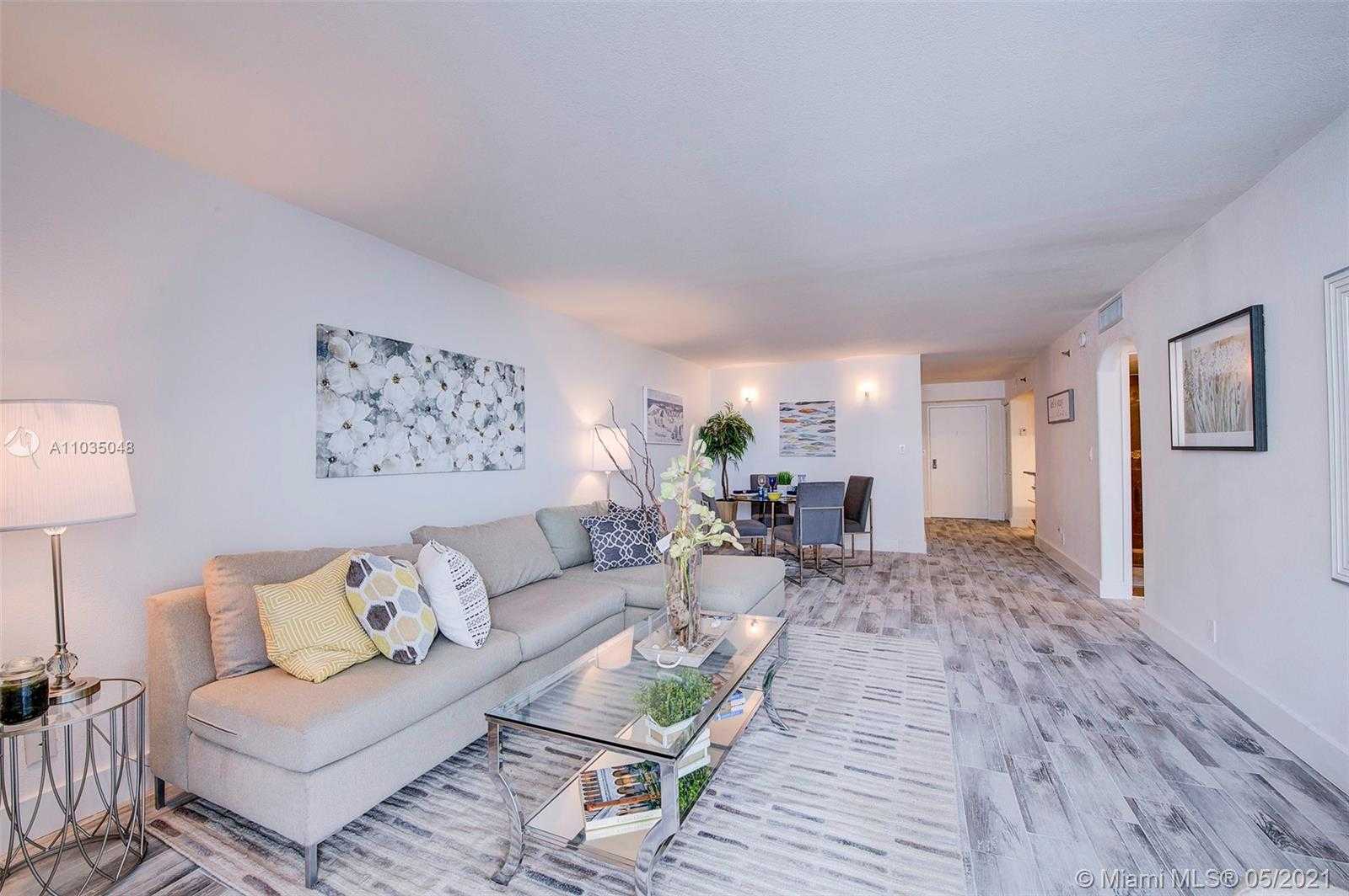 Small Image of 2401 COLLINS AVE #1410, Miami Beach Number 2