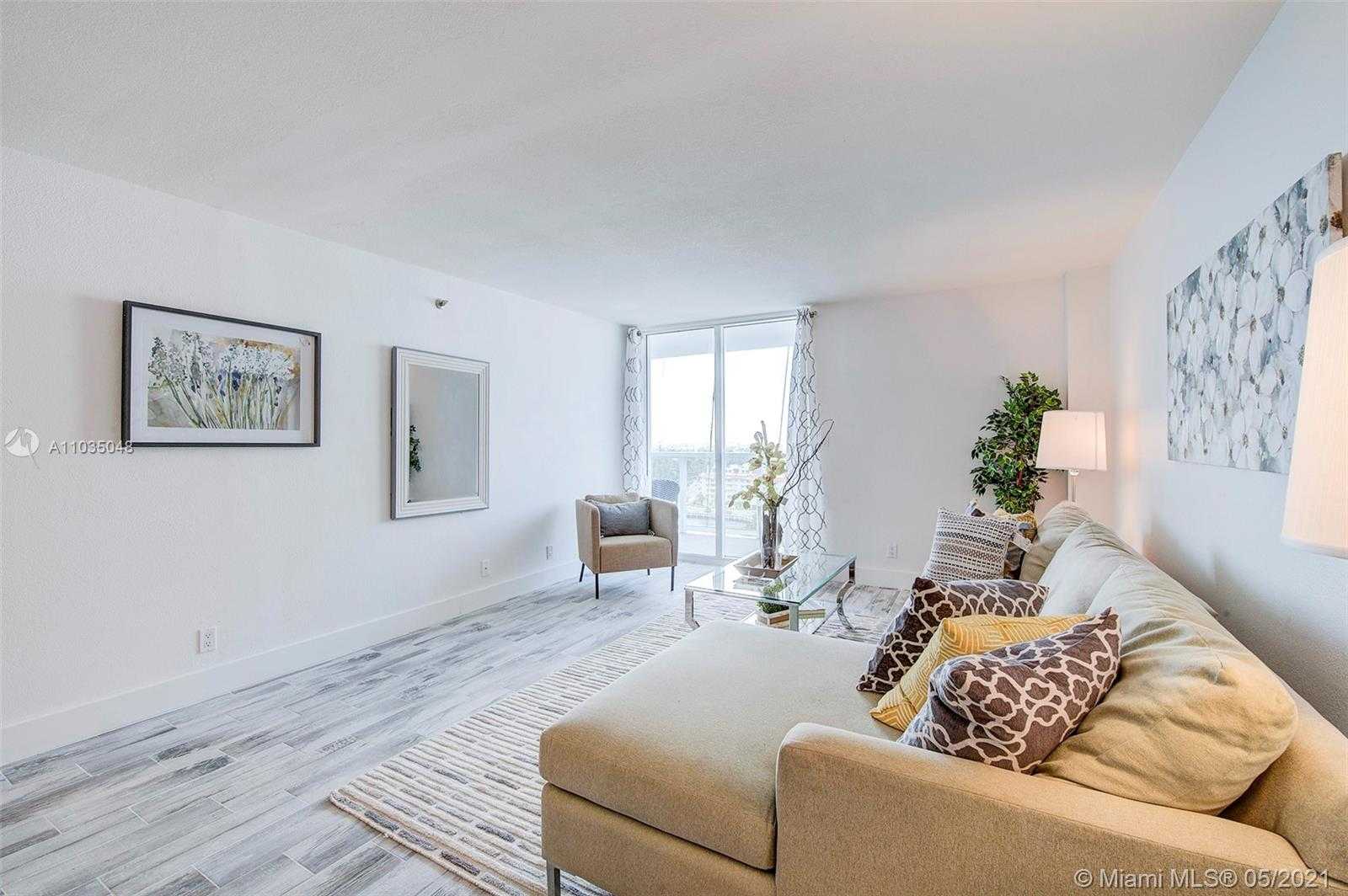 Small Image of 2401 COLLINS AVE #1410, Miami Beach Number 4