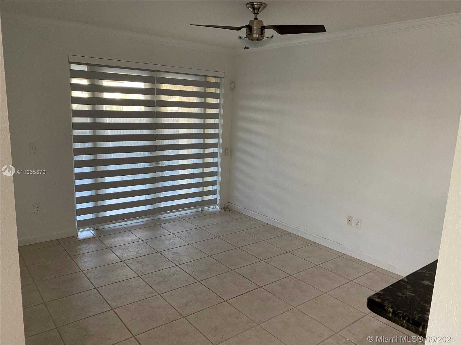 Small Image of 801 SOUTH WEST 153RD PATH, Miami Number 10