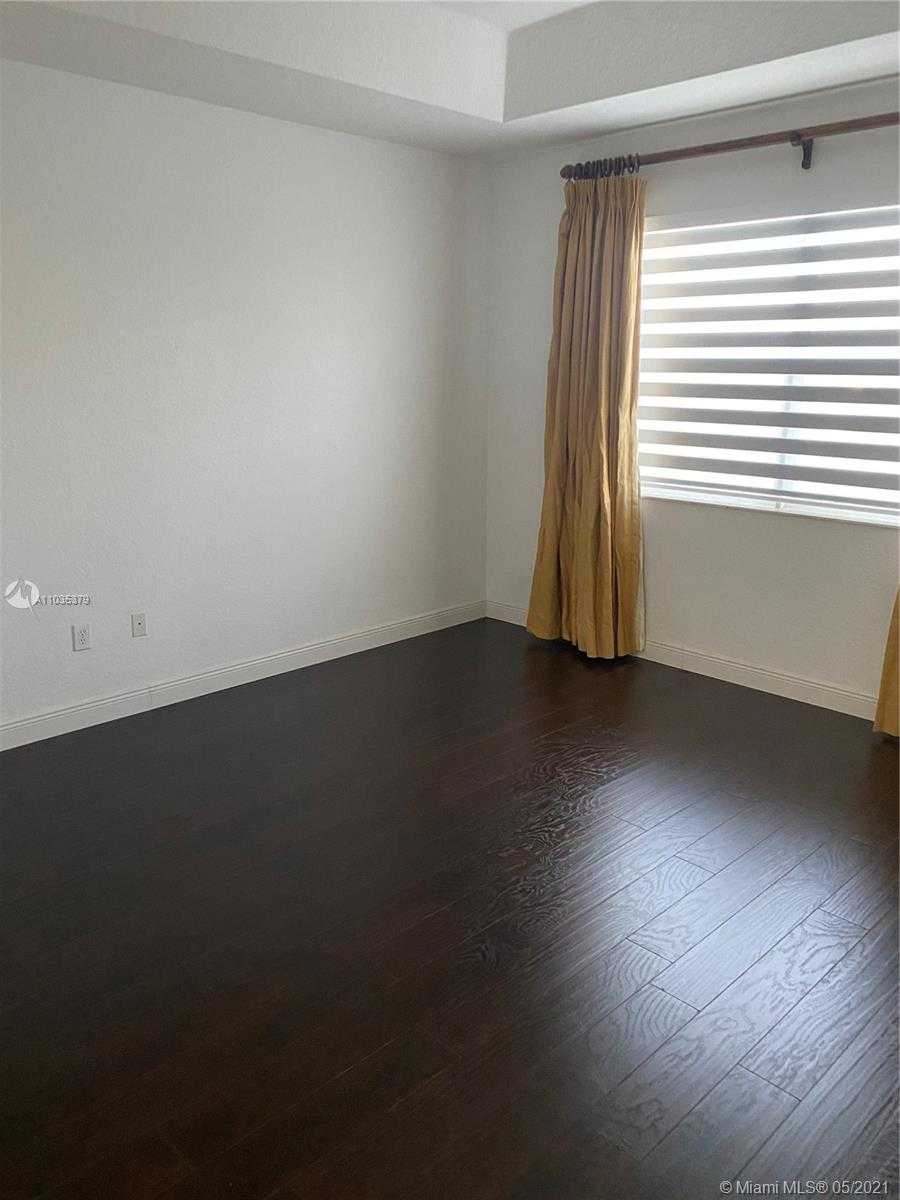 Small Image of 801 SOUTH WEST 153RD PATH, Miami Number 18