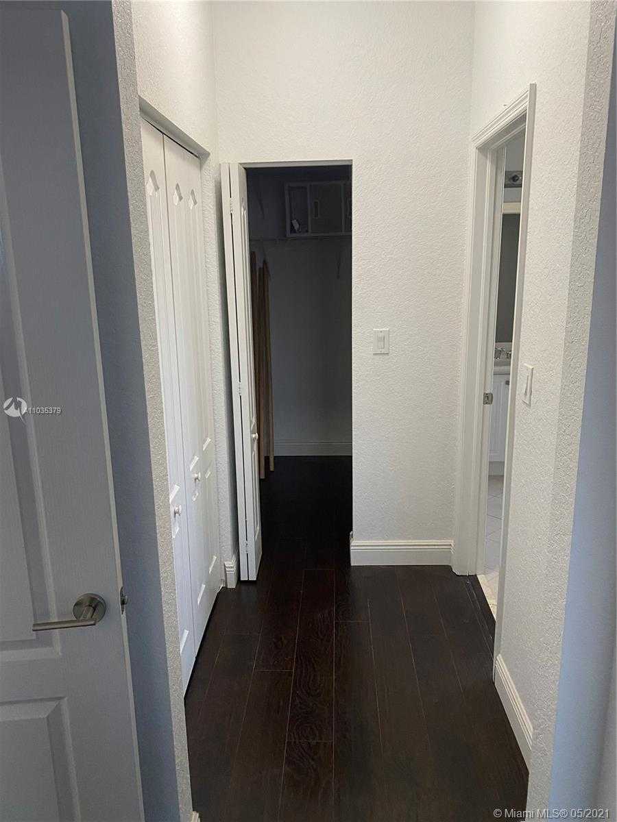 Small Image of 801 SOUTH WEST 153RD PATH, Miami Number 19