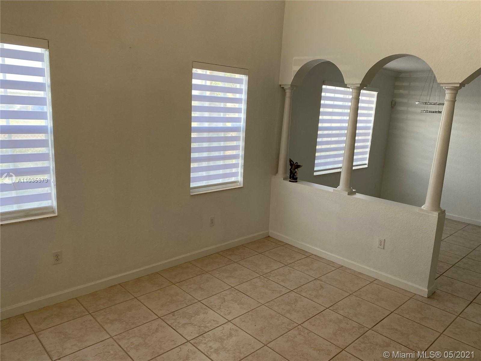 Small Image of 801 SOUTH WEST 153RD PATH, Miami Number 2