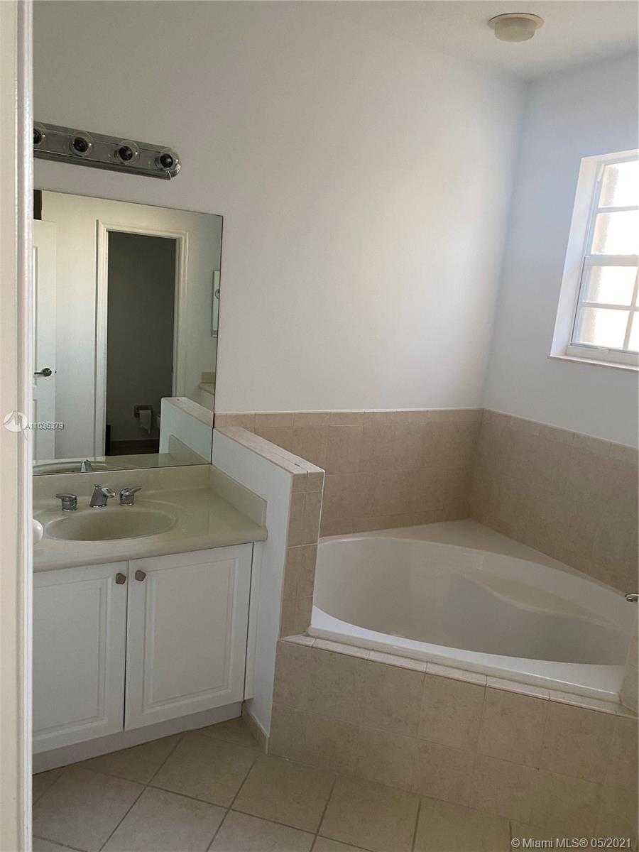 Small Image of 801 SOUTH WEST 153RD PATH, Miami Number 21