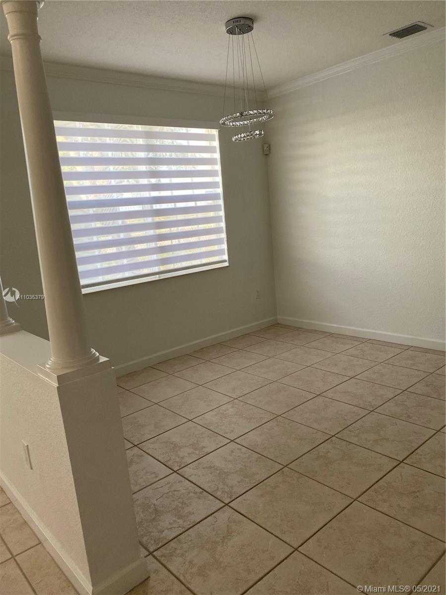 Small Image of 801 SOUTH WEST 153RD PATH, Miami Number 5