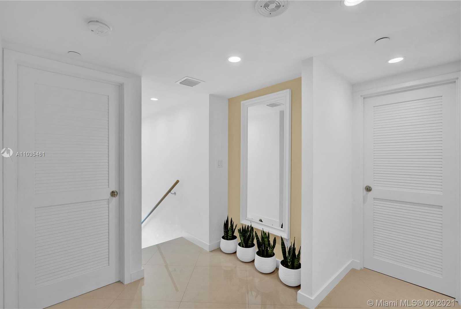 Small Image of 100 LINCOLN RD #941, Miami Beach Number 18