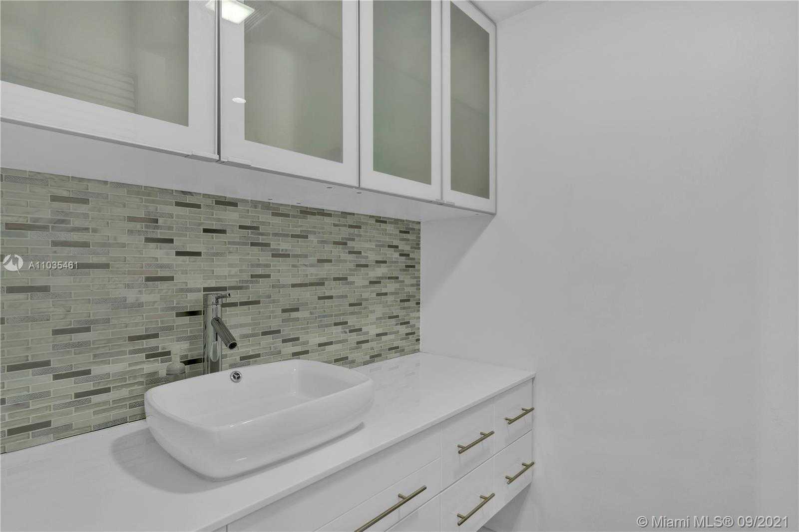 Small Image of 100 LINCOLN RD #941, Miami Beach Number 32