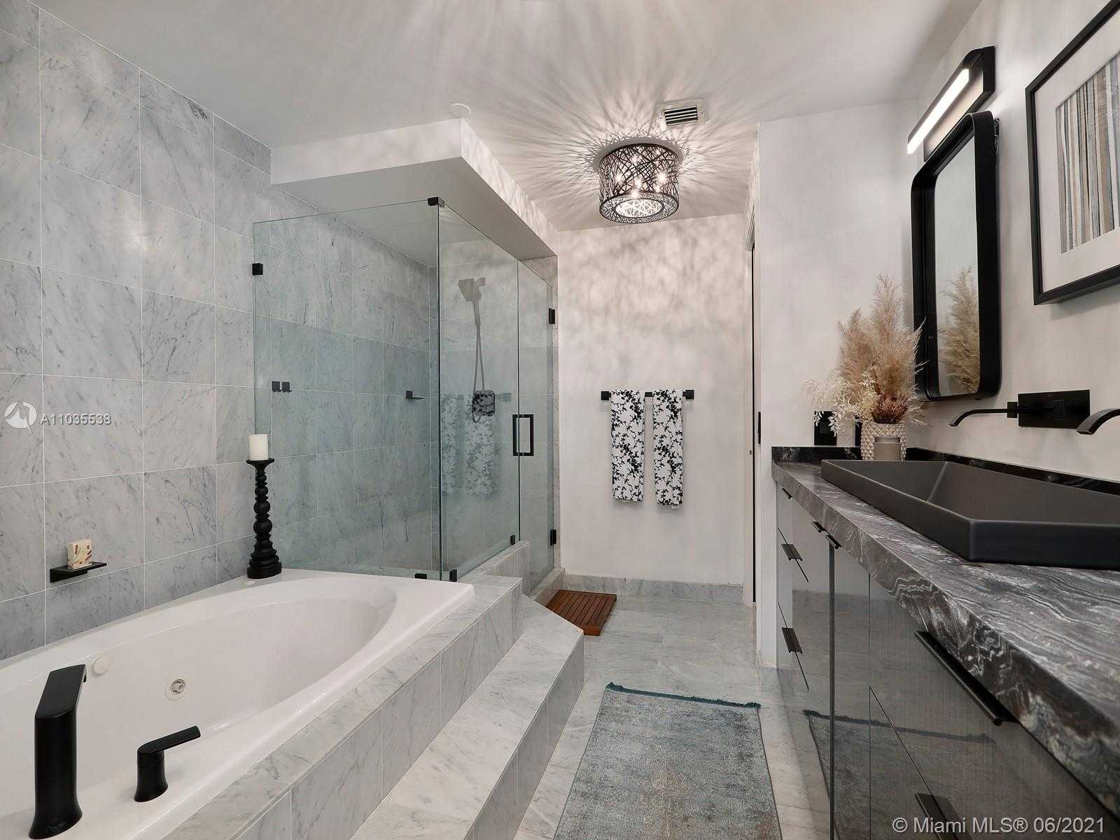 Small Image of 614 VALENCIA AVE #103, Coral Gables Number 20