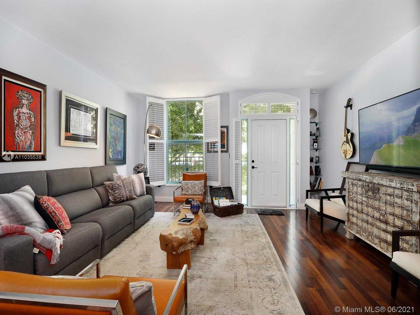 Small Image of 614 VALENCIA AVE #103, Coral Gables Number 5
