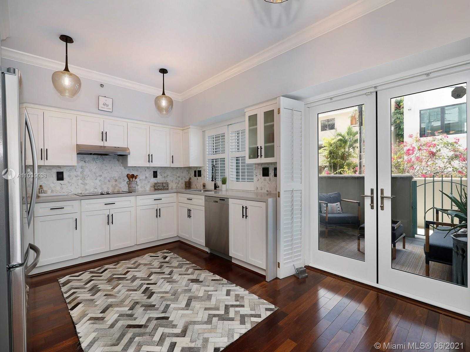 Small Image of 614 VALENCIA AVE #103, Coral Gables Number 8