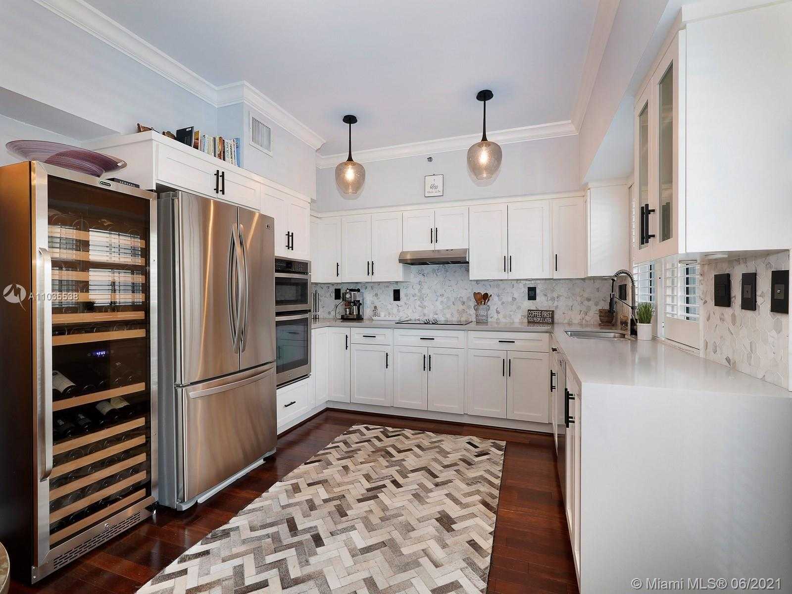 Small Image of 614 VALENCIA AVE #103, Coral Gables Number 9