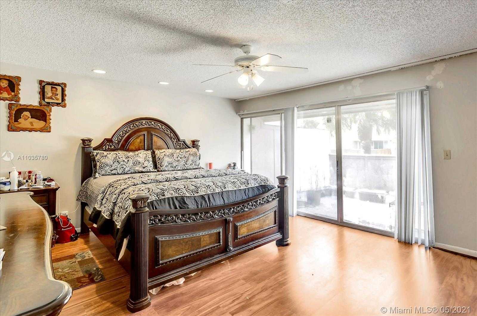 Small Image of 8183 NW 8TH MANOR #9, Plantation Number 16