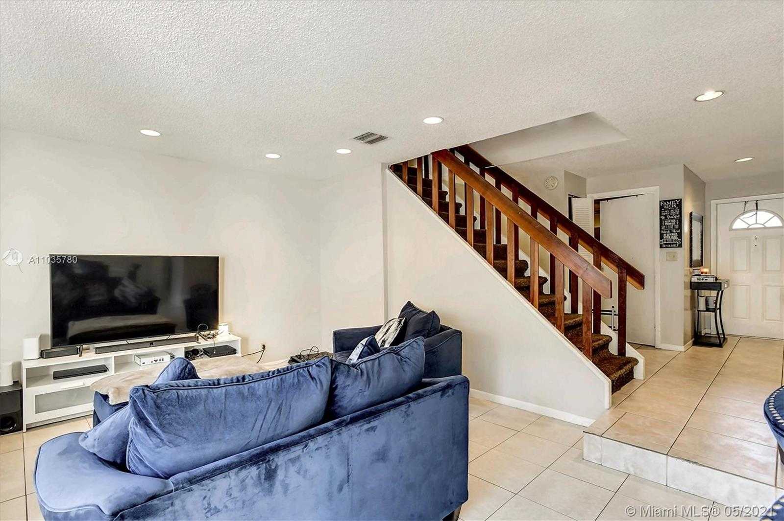 Small Image of 8183 NW 8TH MANOR #9, Plantation Number 3