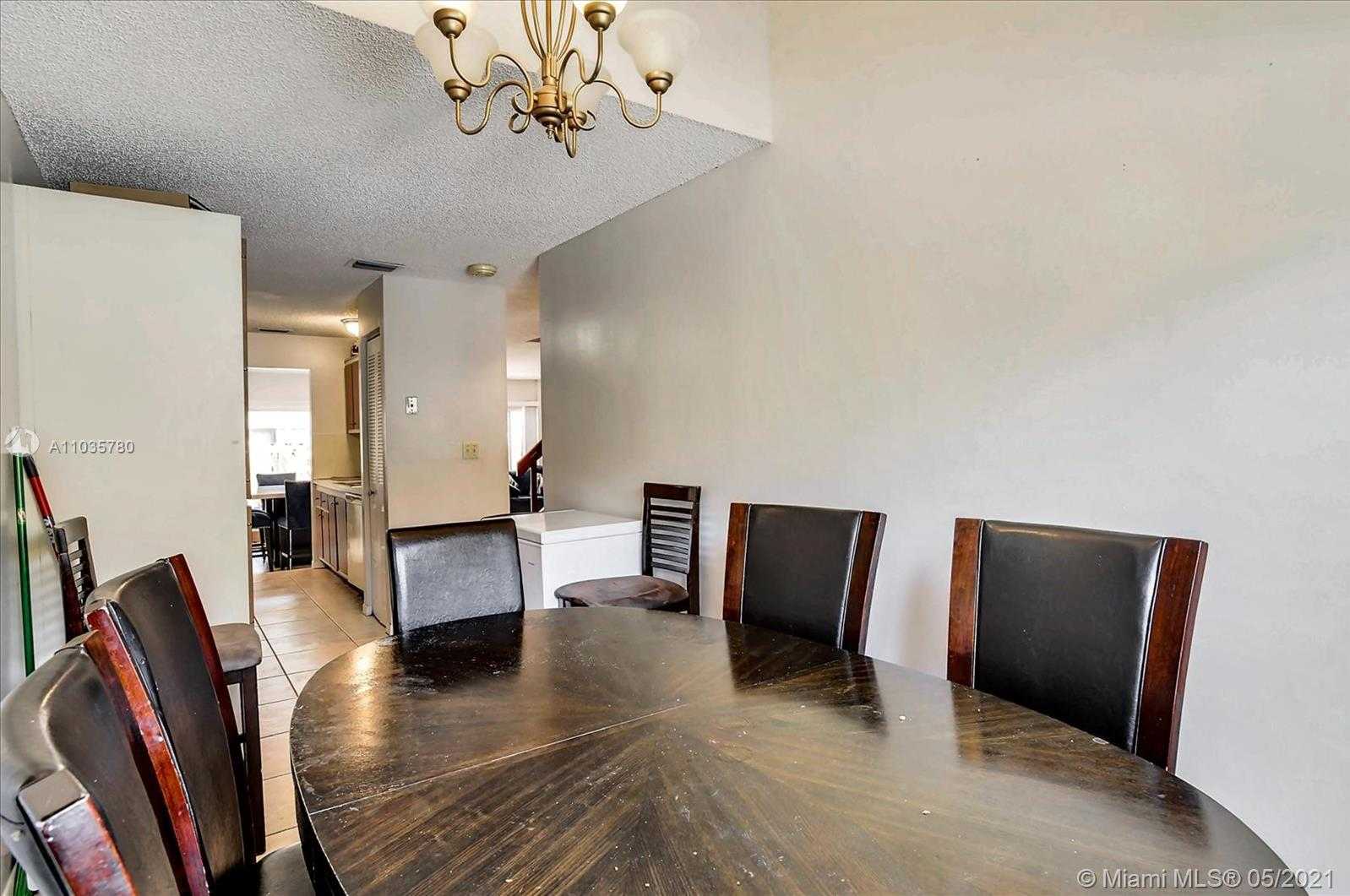 Small Image of 8183 NW 8TH MANOR #9, Plantation Number 9