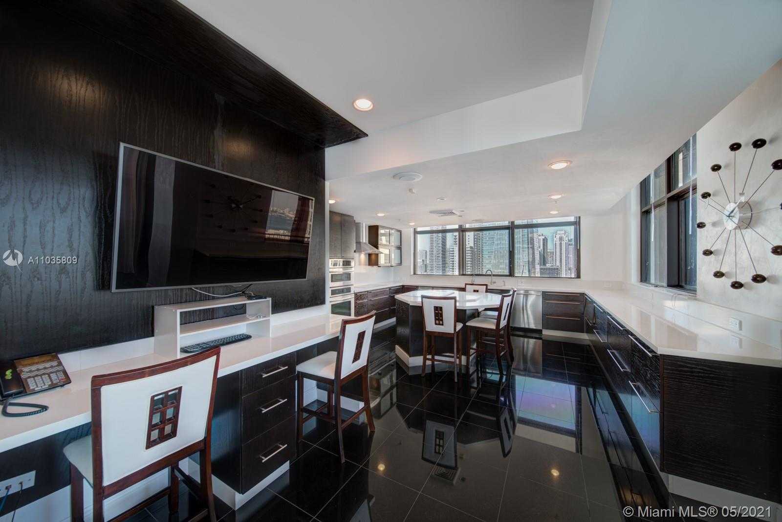 Small Image of 1581 BRICKELL AVE #T-101, Miami Number 10