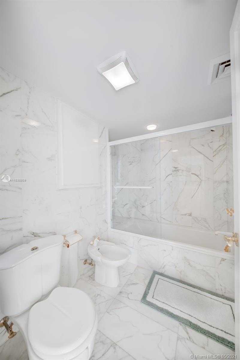 Small Image of 1581 BRICKELL AVE #T-101, Miami Number 25
