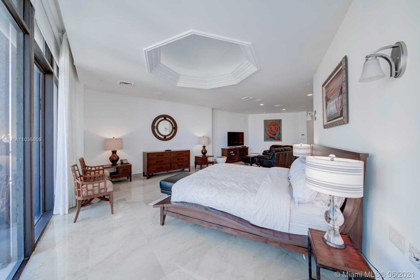 Small Image of 1581 BRICKELL AVE #T-101, Miami Number 29