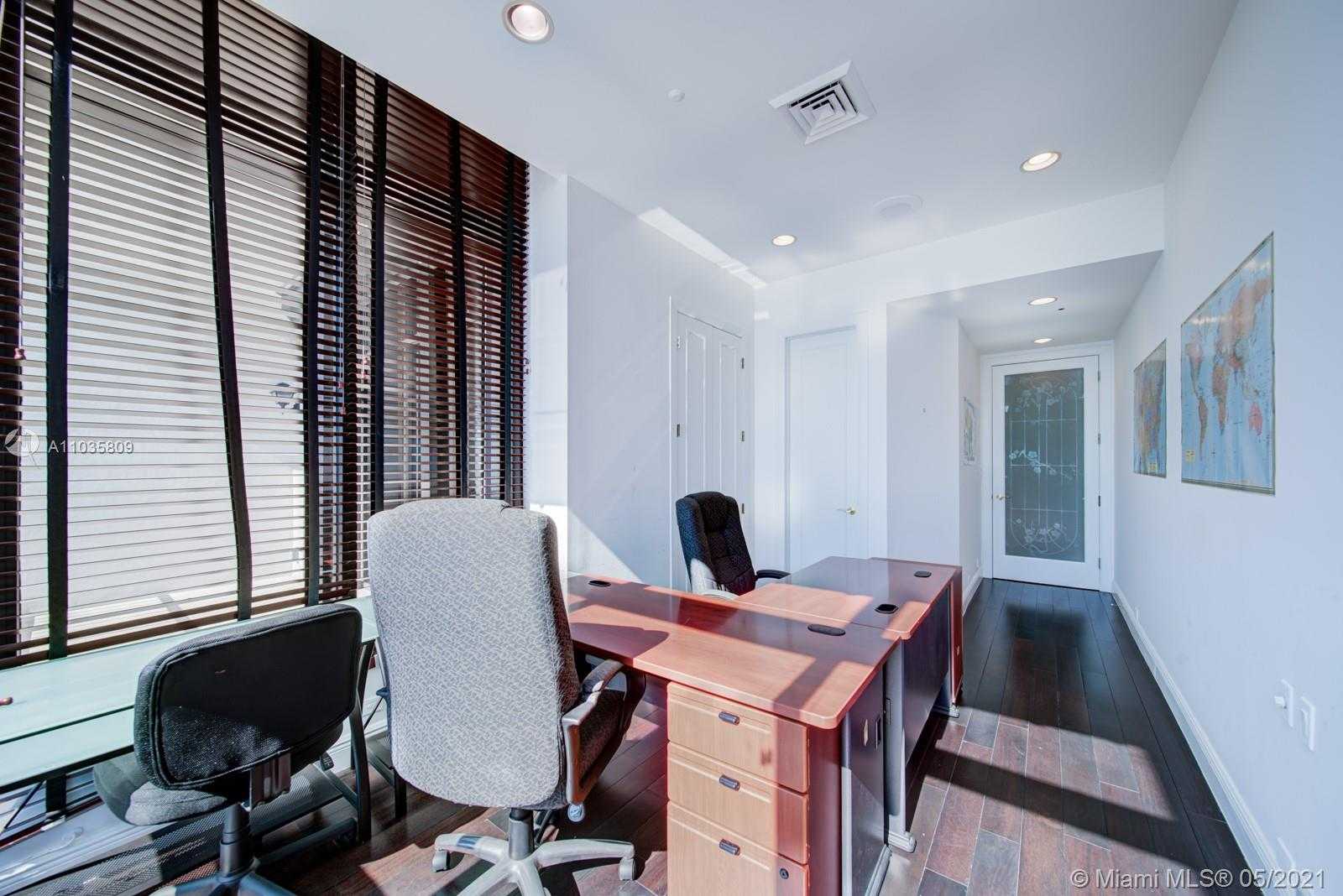 Small Image of 1581 BRICKELL AVE #T-101, Miami Number 35