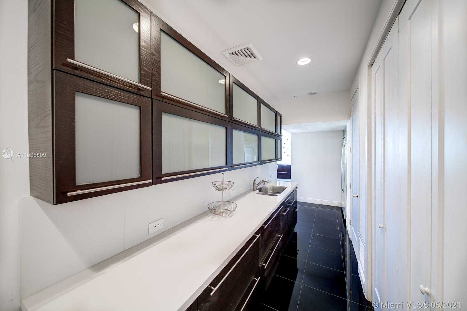 Small Image of 1581 BRICKELL AVE #T-101, Miami Number 45